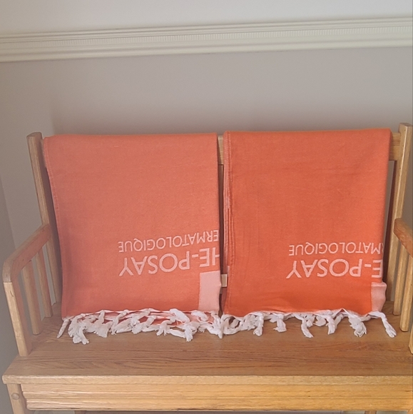 Bundle of two 100% cotton towel - Picture 7 of 7